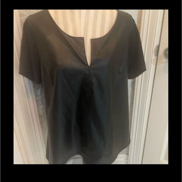V NECK Leather Looking Top - Picture 16 of 16